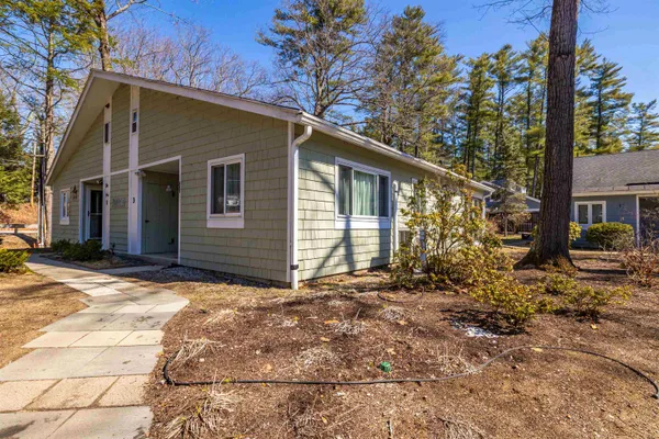 $299,000 | 3 Piscataqua Road, Unit 3, Concord, NH 03301