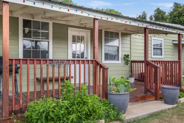 $300,000 | 767 Farm To Market Road 2429, Bellville, TX 77418