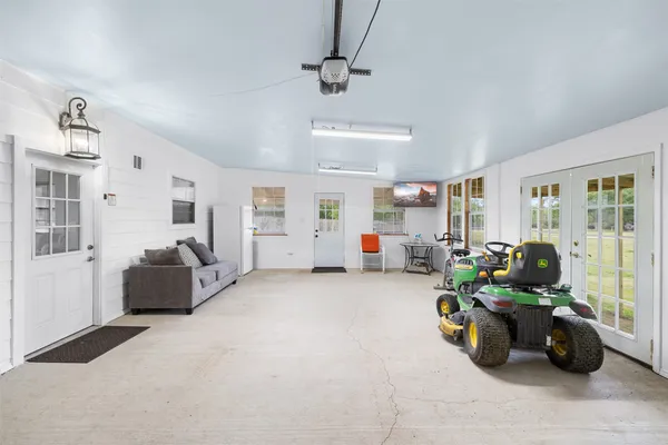 $300,000 | 767 Farm To Market Road 2429, Bellville, TX 77418