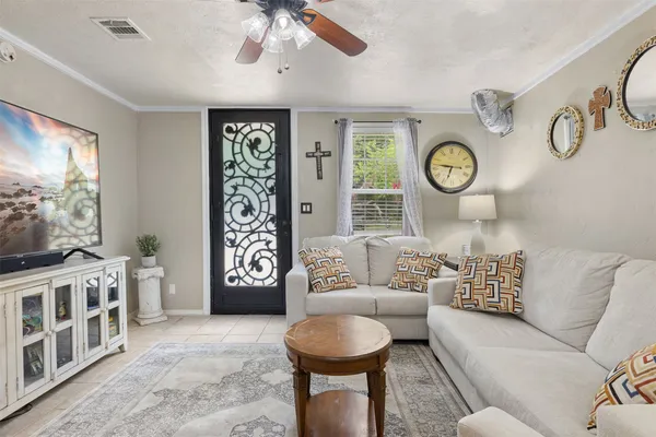 $300,000 | 767 Farm To Market Road 2429, Bellville, TX 77418