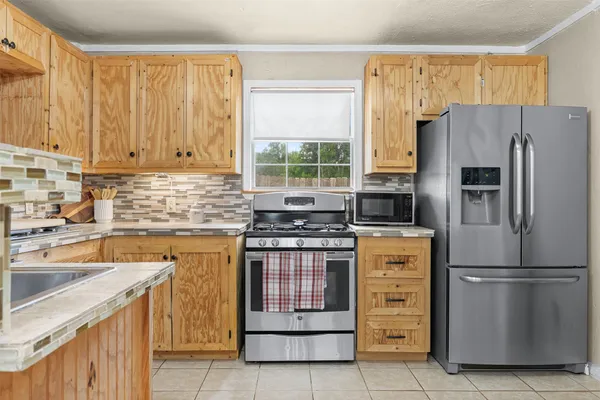 $300,000 | 767 Farm To Market Road 2429, Bellville, TX 77418