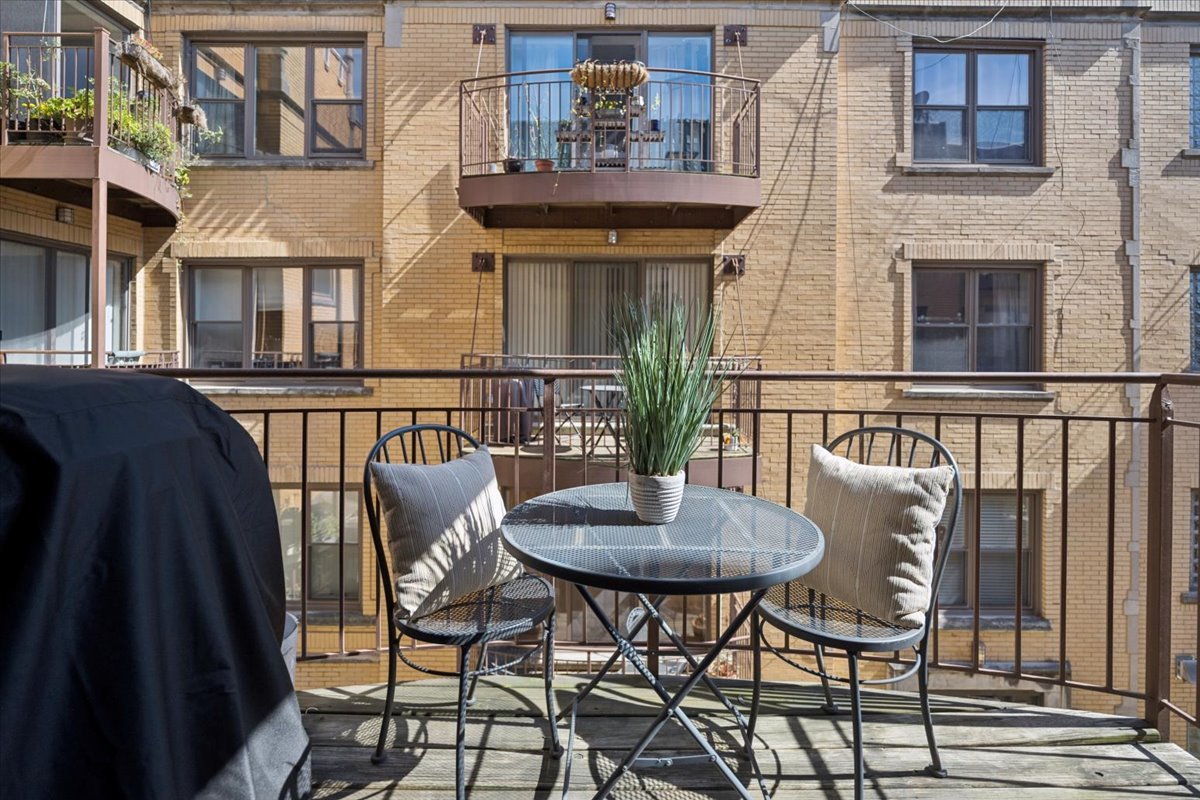 3012 West Addison Street, Unit 3N Chicago, IL 60618 - Photo 20 of 20 Gallery Image 20