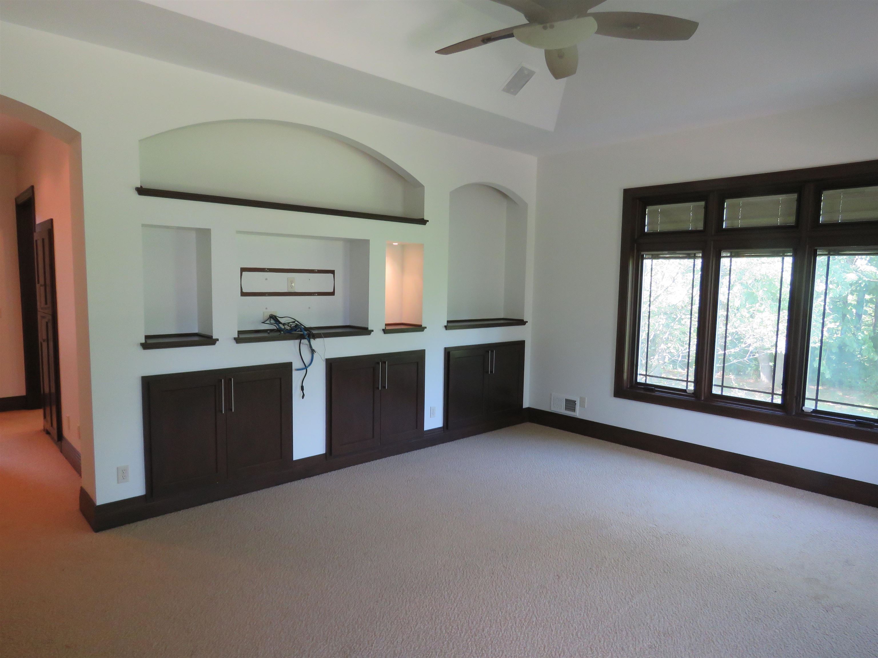 9090 North Range Line Road River Hills, WI 53217 - Photo 25 of 46 Gallery Image 25