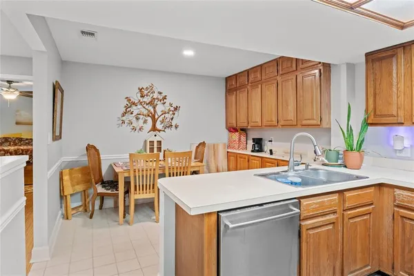 $320,000 | 13140 Village Chase Circle, Tampa, FL 33618