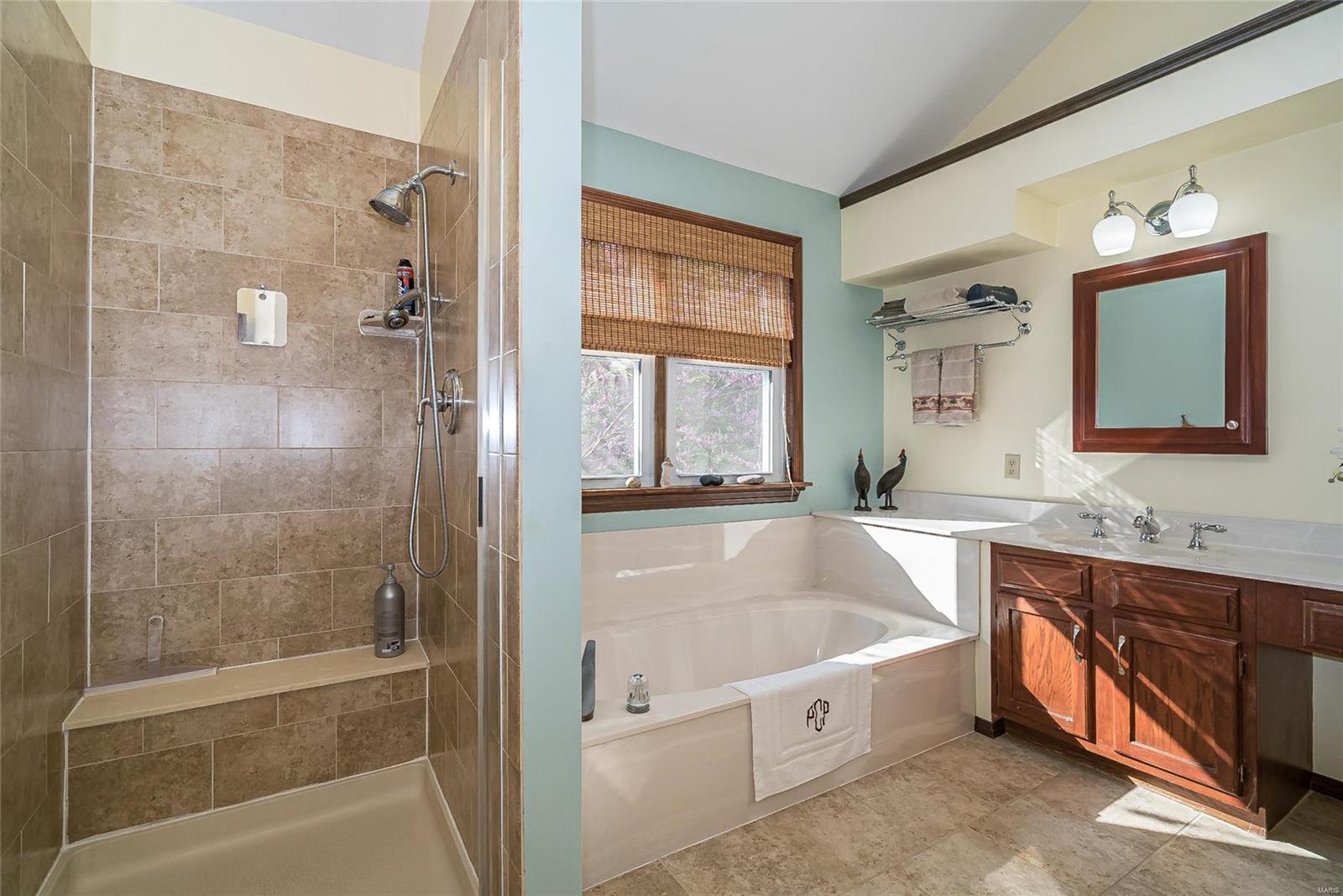 14808 Pleasant Ridge Court Chesterfield, MO 63017 - Photo 26 of 39 Gallery Image 26