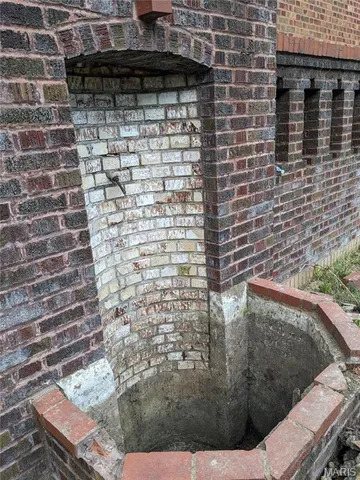 $169,900 | 2801 Itaska Street, St. Louis, MO 63111