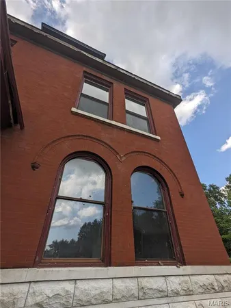 $159,900 | 2801 Itaska Street, St. Louis, MO 63111