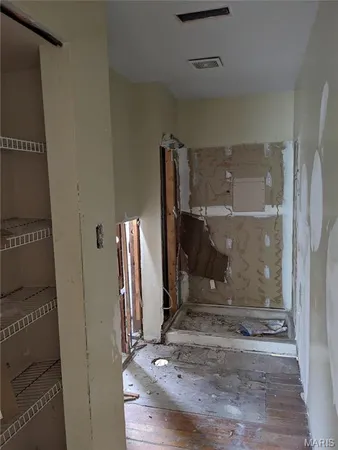 $159,900 | 2801 Itaska Street, St. Louis, MO 63111