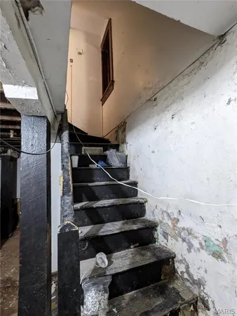 $159,900 | 2801 Itaska Street, St. Louis, MO 63111