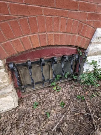 $159,900 | 2801 Itaska Street, St. Louis, MO 63111