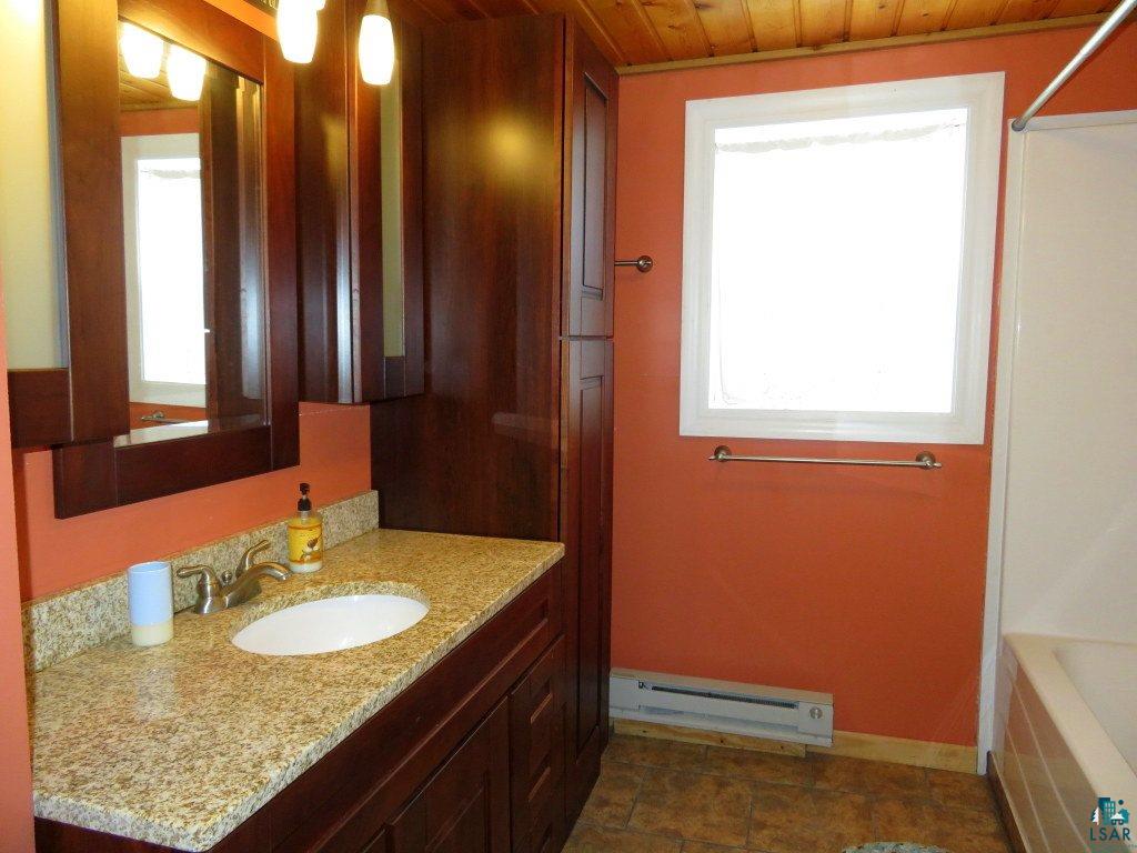 8029 South Finn Point Road Superior, WI 54880 - Photo 9 of 18