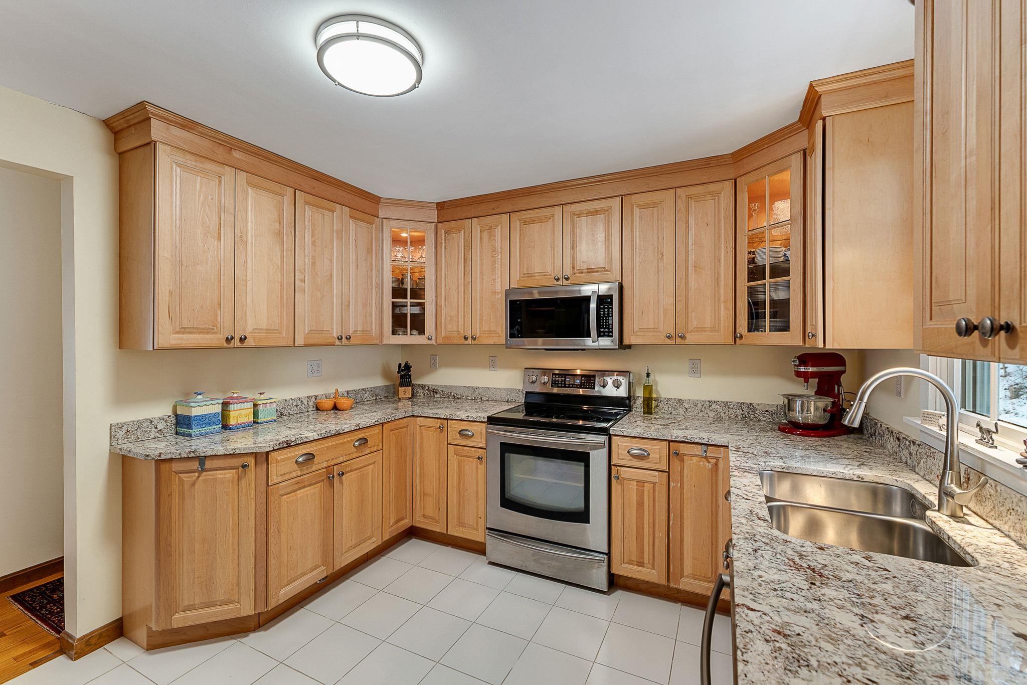 137 Laughlin Road Woodstock, VT 05091 - Photo 8 of 45