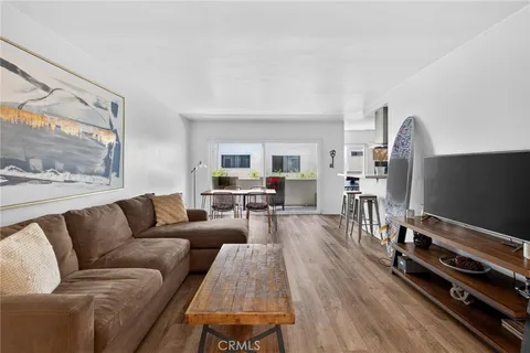 $595,000 | 8710 Delgany Avenue, Unit 8, Playa del Rey, CA 90293