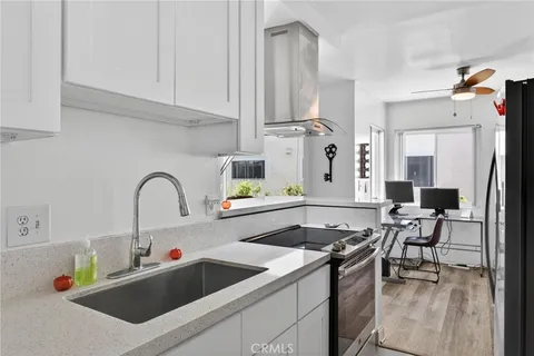 $595,000 | 8710 Delgany Avenue, Unit 8, Playa del Rey, CA 90293