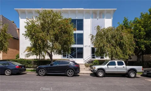 $595,000 | 8710 Delgany Avenue, Unit 8, Playa del Rey, CA 90293