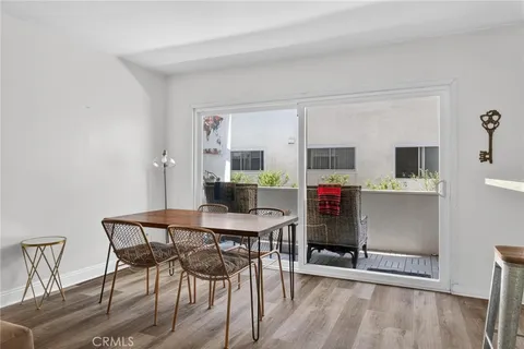 $595,000 | 8710 Delgany Avenue, Unit 8, Playa del Rey, CA 90293