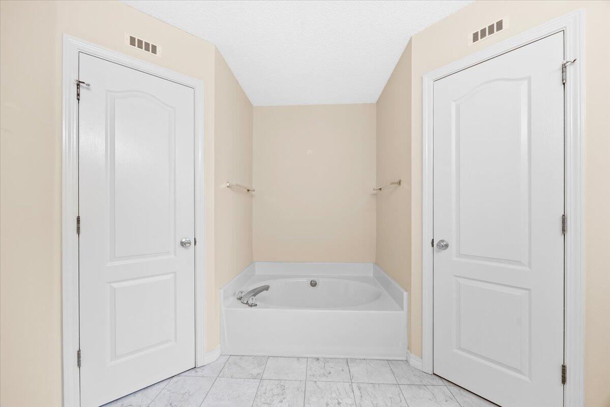 7807 Lola Circle Navarre, FL 32566 - Photo 23 of 45 23-1V3A5705