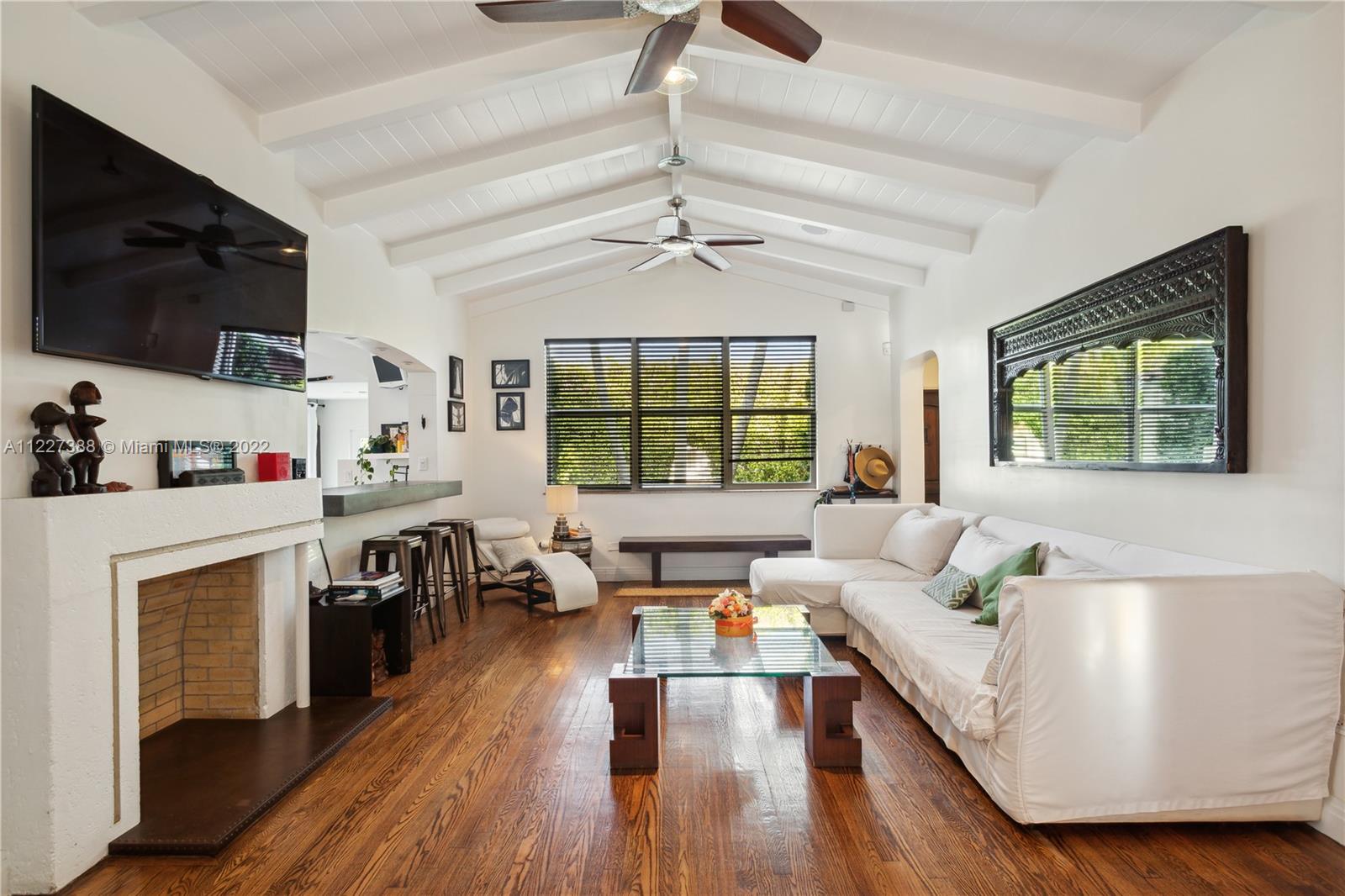 4568 Post Avenue Miami Beach, FL 33140 - Photo 12 of 23