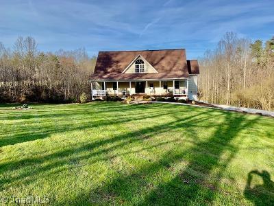 139 Jim McKinney Road Pinnacle, NC 27043 - Photo 2 of 26