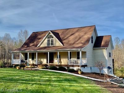139 Jim McKinney Road Pinnacle, NC 27043 - Photo 5 of 26
