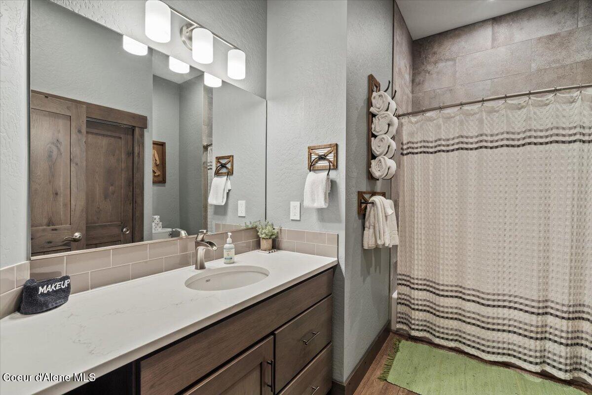 511 Guthrie Place, Unit 503 Dover, ID 83825 - Photo 43 of 58 43-Full Bathroom