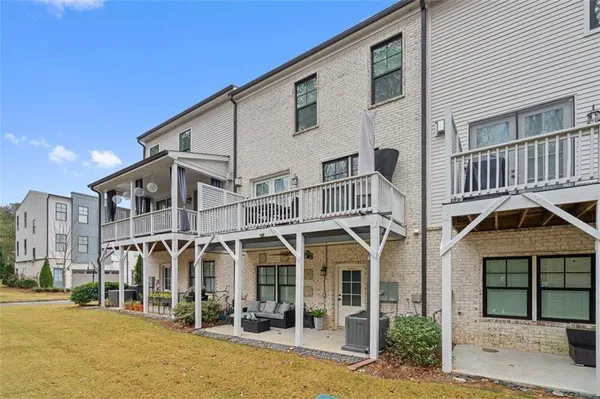 $500,000 | 6176 Eves Way, Norcross, GA 30071