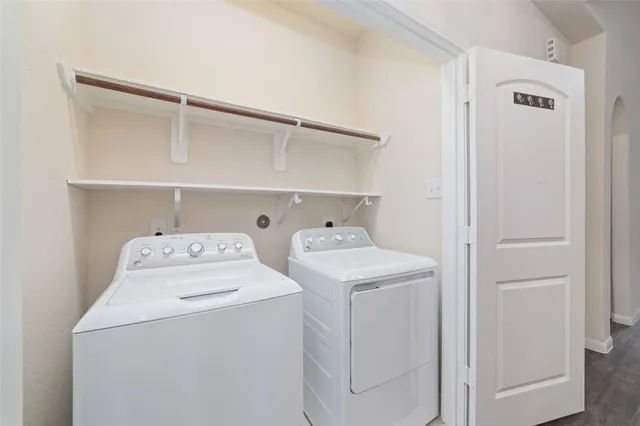 $2,400 | 13842 Evansdale Lane, Houston, TX 77083