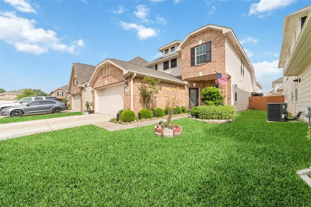 $2,400 | 13842 Evansdale Lane, Houston, TX 77083