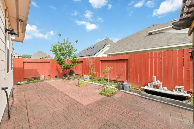 $2,400 | 13842 Evansdale Lane, Houston, TX 77083