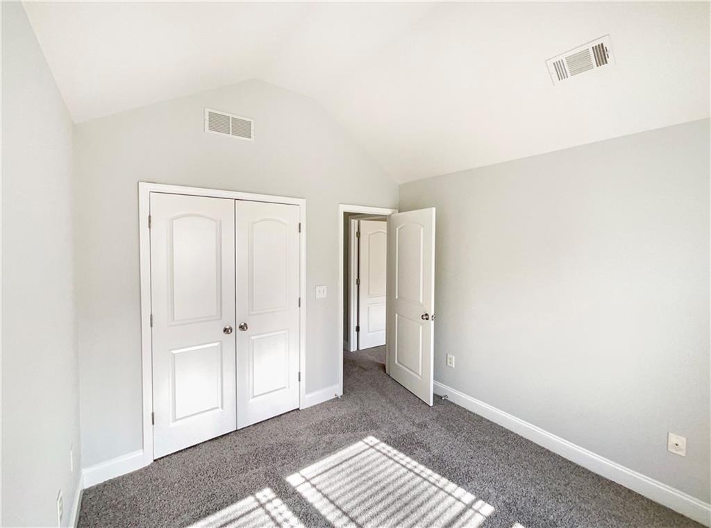 189 Hampton Drive Jefferson, GA 30549 - Photo 19 of 36 a view of an empty room