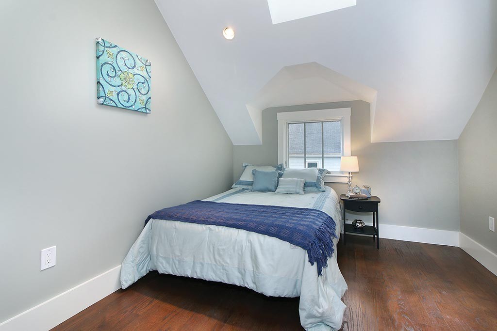 49 Cottage Street, Unit 2 Newton, MA 02464 - Photo 9 of 11