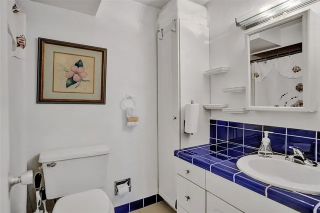 $365,000 | 2500 Northeast 48th Lane, Unit 603, Fort Lauderdale, FL 33308