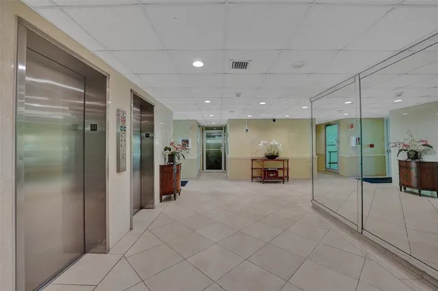 $365,000 | 2500 Northeast 48th Lane, Unit 603, Fort Lauderdale, FL 33308