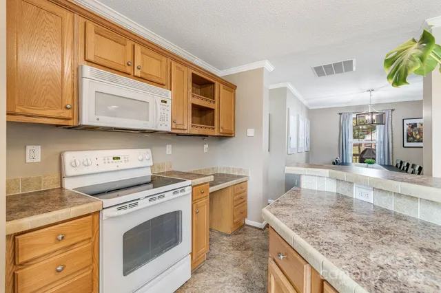 $439,000 | 70 Old Bee Tree Road, Swannanoa, NC 28778