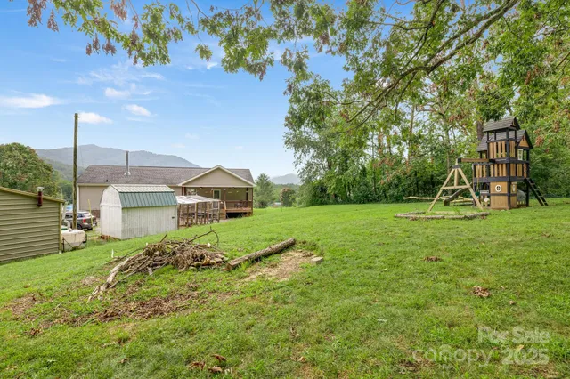 $439,000 | 70 Old Bee Tree Road, Swannanoa, NC 28778