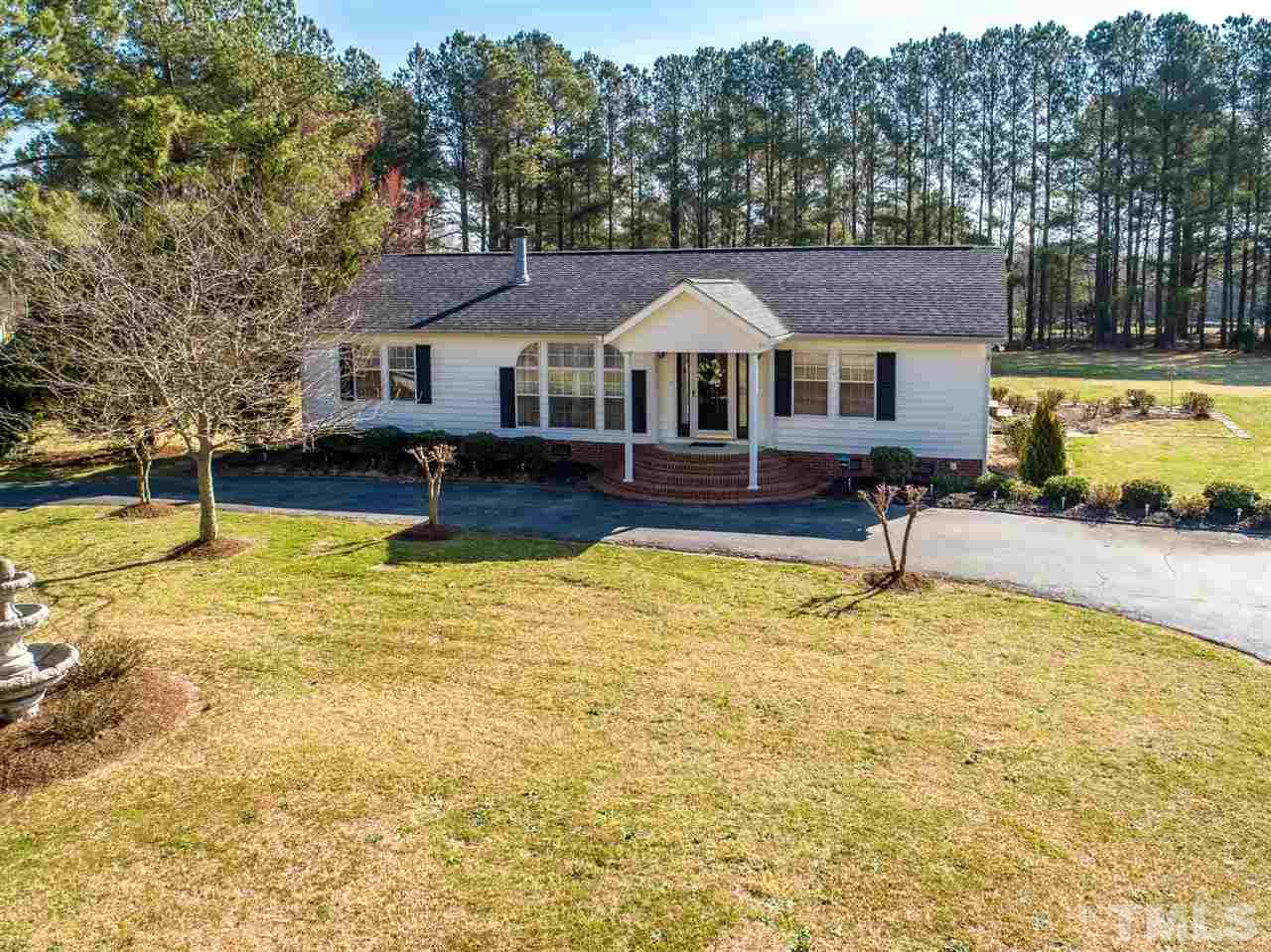 266 Smith Road Smithfield, NC 27577 - Photo 2 of 30 Gallery Image 2
