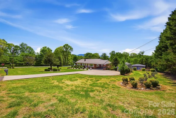 $279,900 | 101 Regina Drive, Morganton, NC 28655