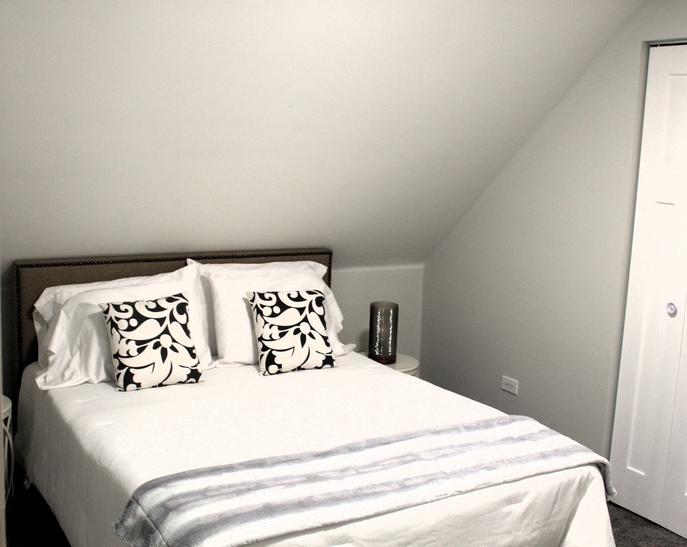 4653 North Springfield Avenue Chicago, IL 60625 - Photo 14 of 30 Gallery Image 14