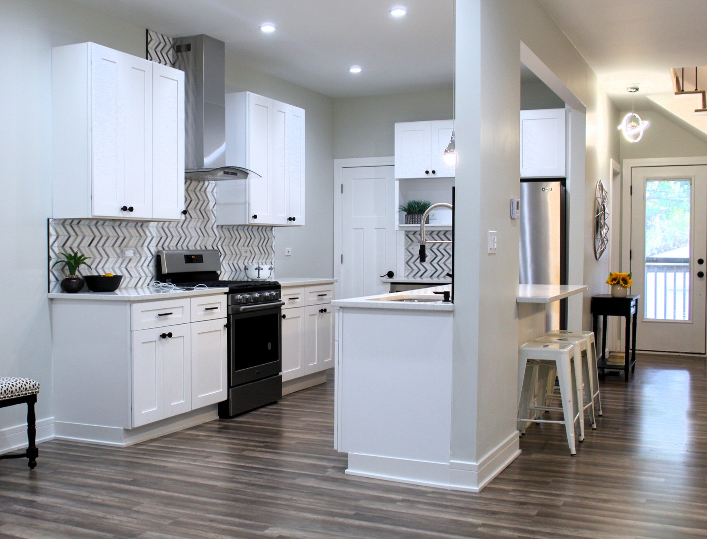 4653 North Springfield Avenue Chicago, IL 60625 - Photo 7 of 30 Gallery Image 7