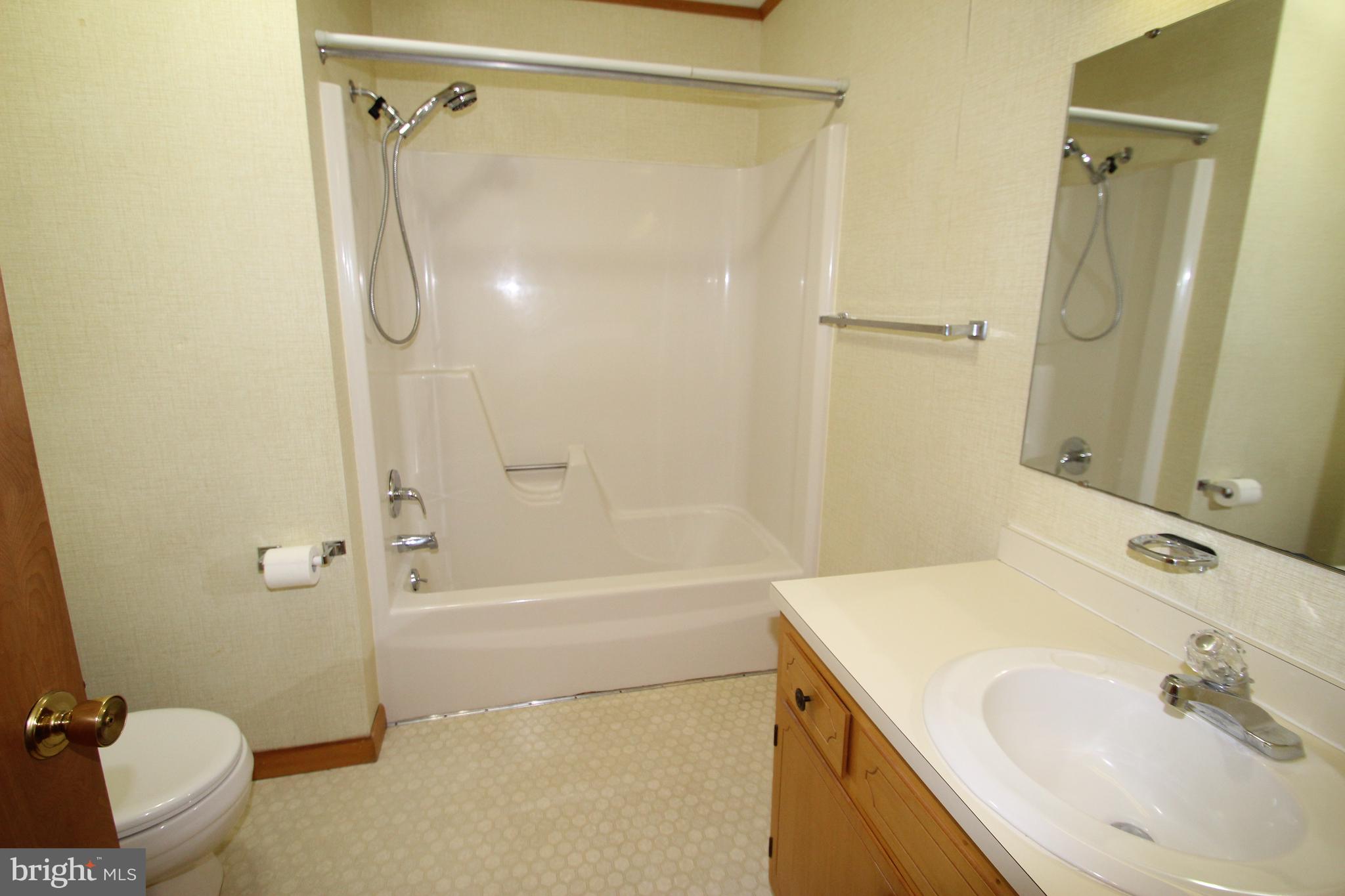453 Howell School Road Bear, DE 19701 - Photo 9 of 17 Full Bath