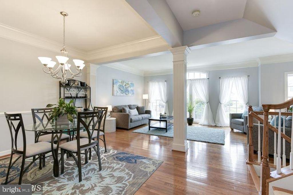25259 Destination Square Aldie, VA 20105 - Photo 6 of 28 a view of a livingroom and dining room