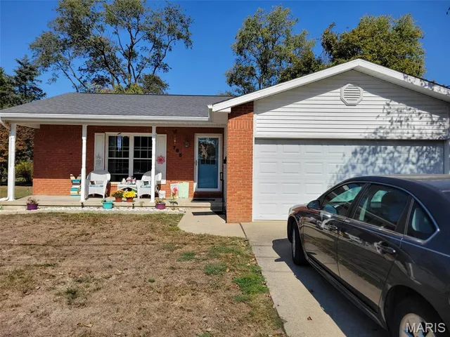 $165,000 | 785 West Adams Street, Nashville, IL 62263