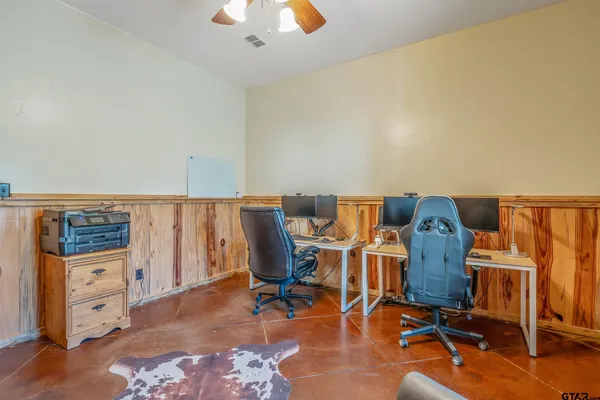 $799,000 | 2600 Van Meter Road, Kilgore, TX 75662