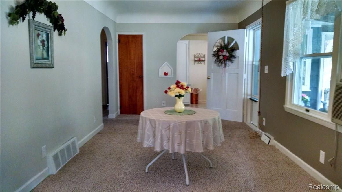 3169 Farnsworth Road Lapeer, MI 48446 - Photo 4 of 18 Interior