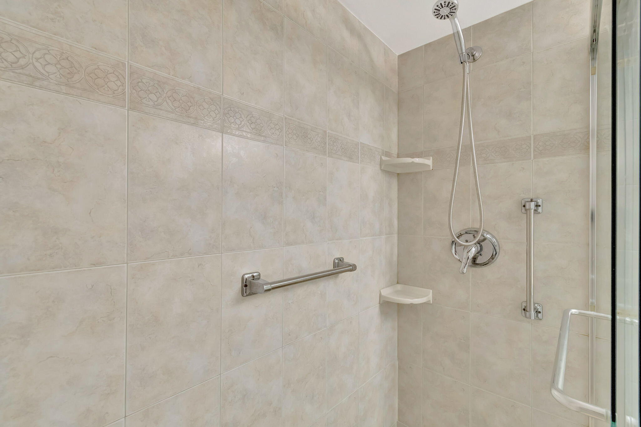 174 Dorset East Boca Raton, FL 33434 - Photo 20 of 65 32-web-or-mls-DSC_0625