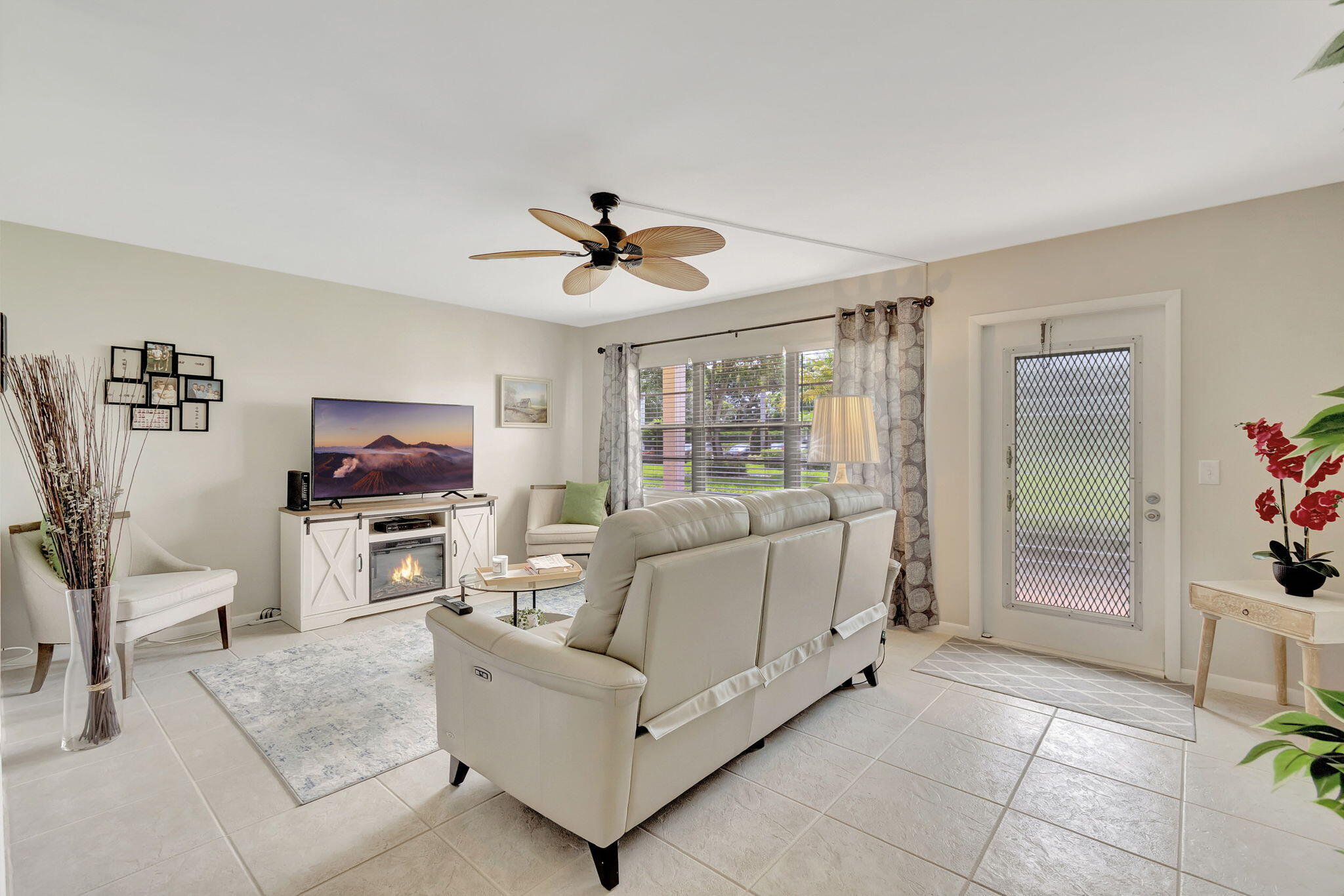 174 Dorset East Boca Raton, FL 33434 - Photo 5 of 65 11-web-or-mls-DSC_0515