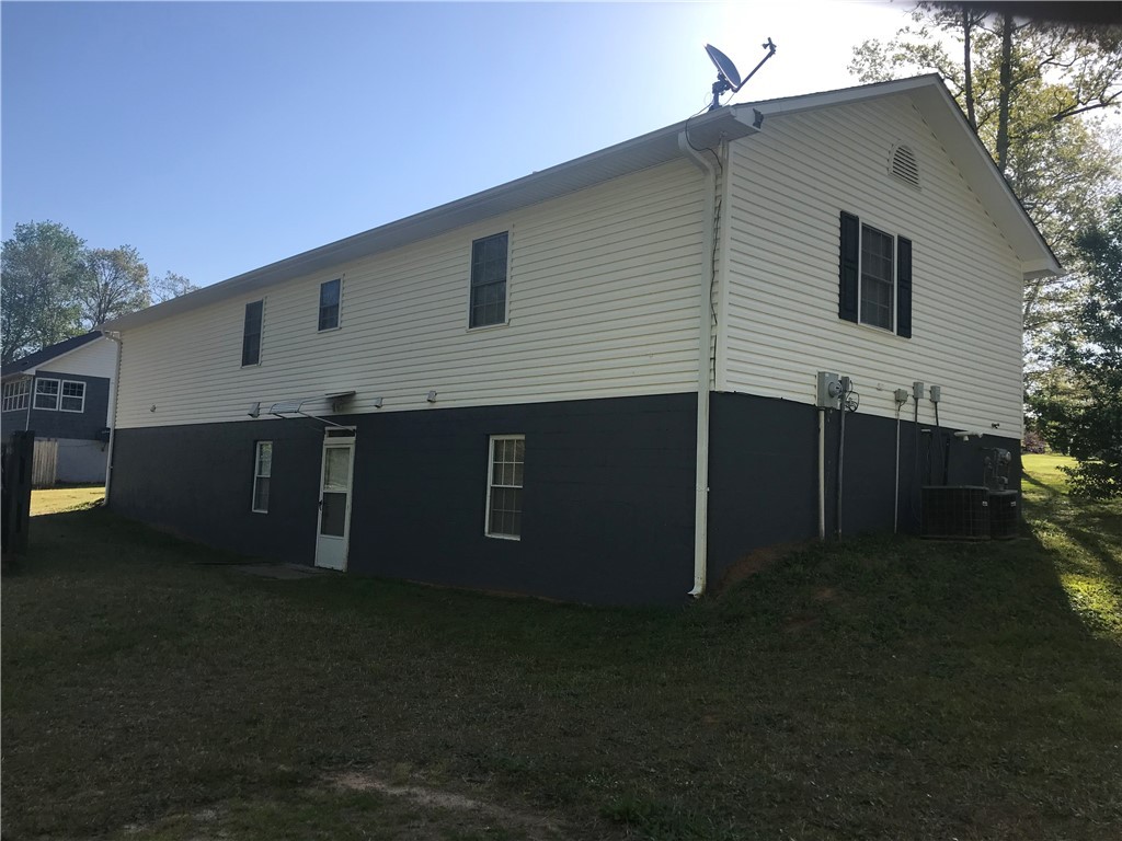 546 Piney Trail Road Liberty, SC 29657 - Photo 4 of 23