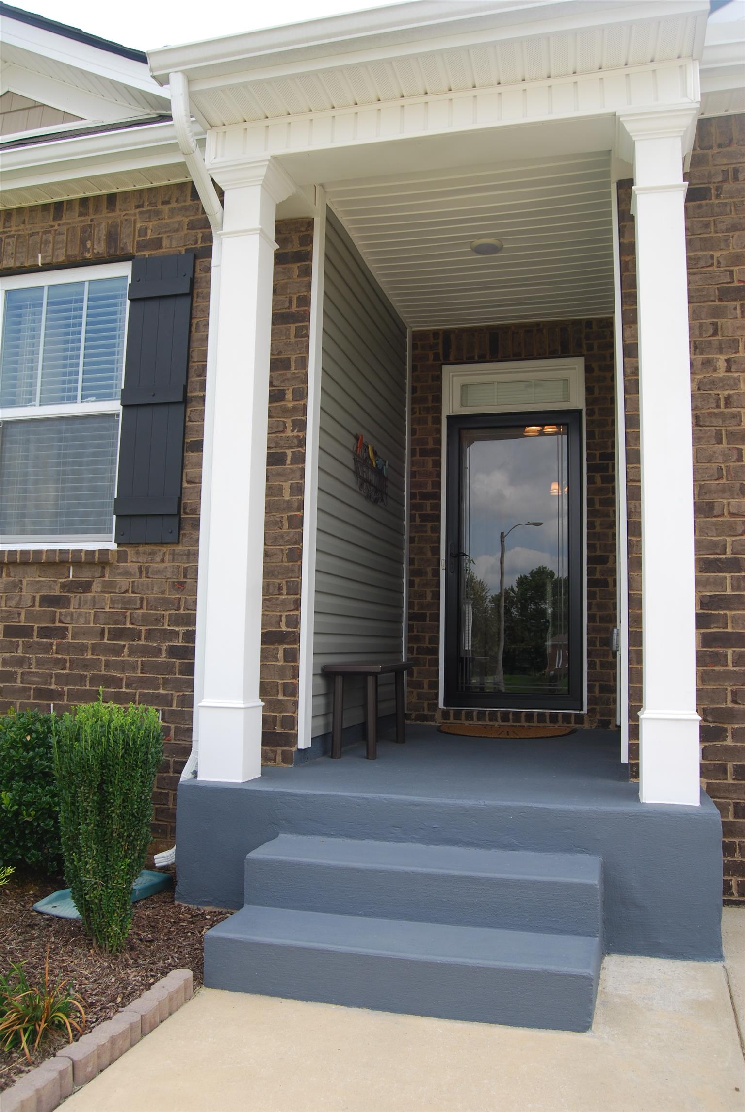 651 Prominence Road Columbia, TN 38401 - Photo 4 of 26 Covered entry way