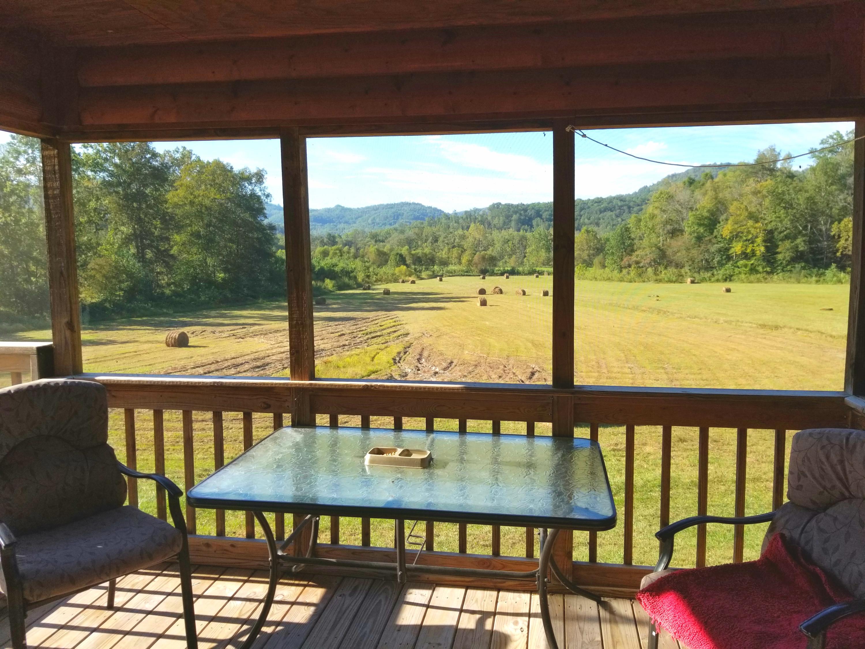 577 Red Cut Road Pioneer, TN 37847 - Photo 22 of 29 Red Cut Screen Porch