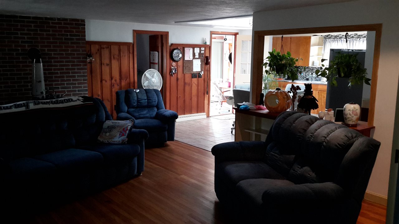 372 Sandown Road Hampstead, NH 03826 - Photo 16 of 22 Gallery Image 16